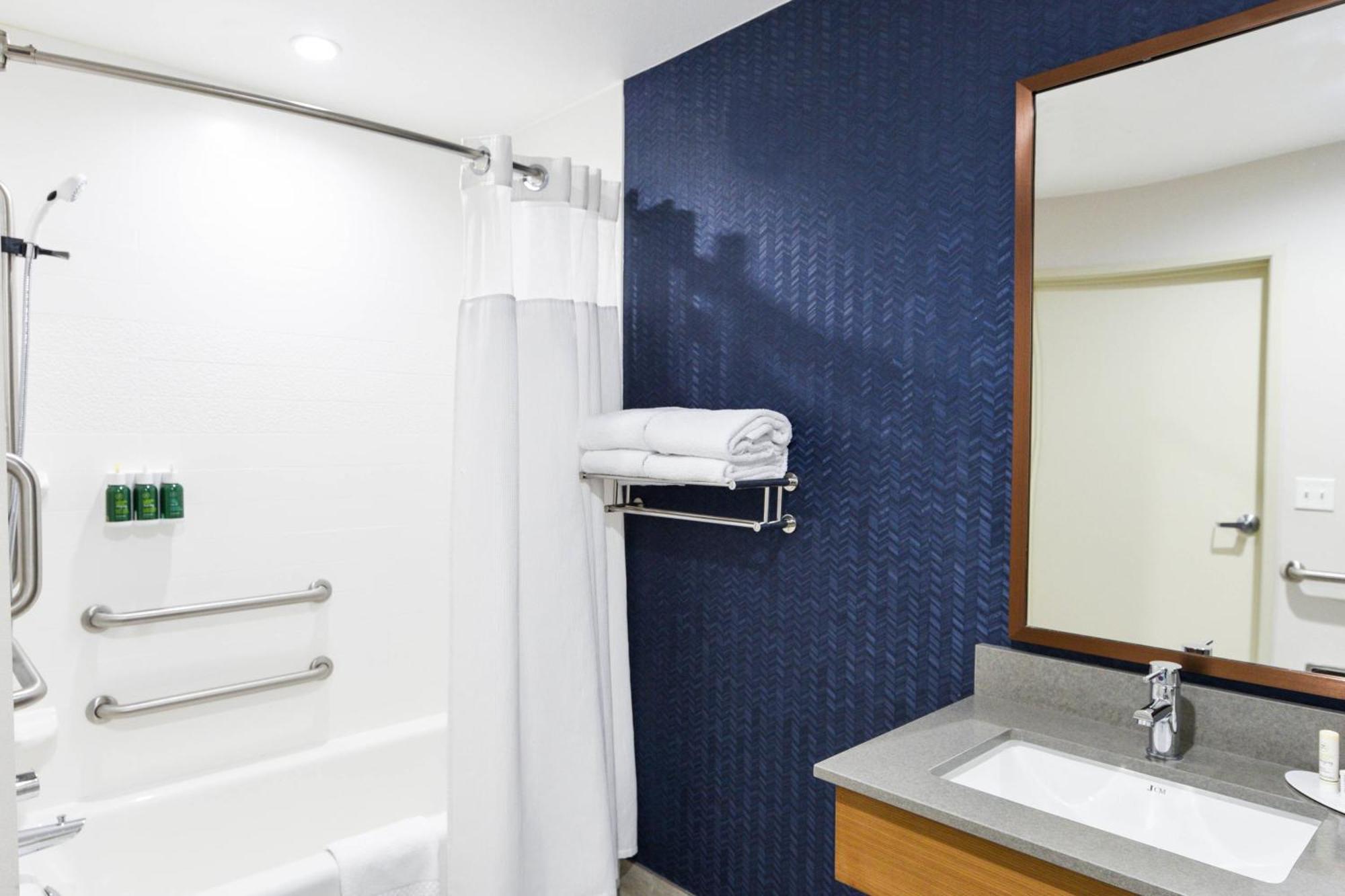 Fairfield Inn & Suites Ontario Rancho Cucamonga Εξωτερικό φωτογραφία